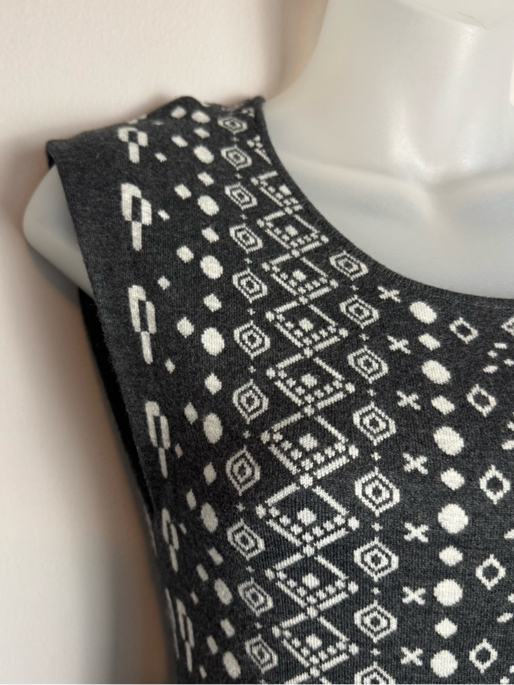 41 Hawthorn NWT Alivia Black And White Midi Length Sweater Dress Size Small - Picture 4 of 8